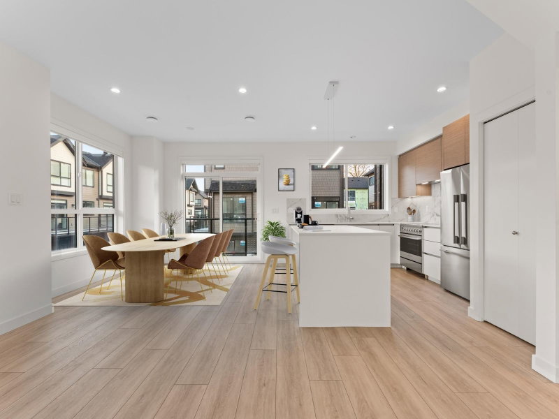 18 - 4337 Boundary Road