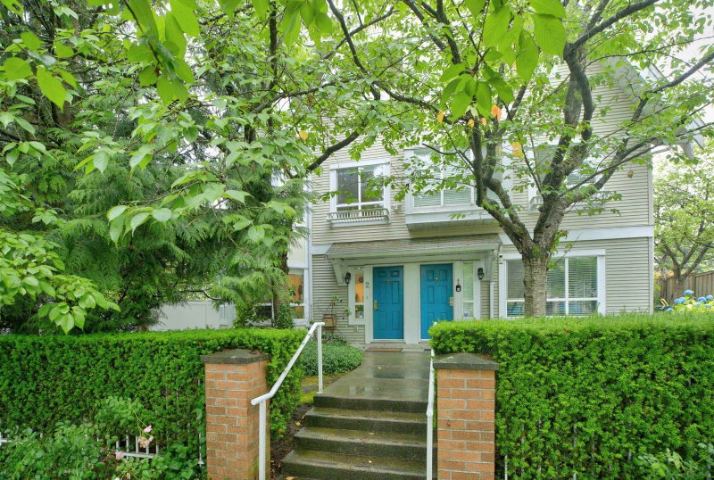 2 - 6577 Southoaks Crescent