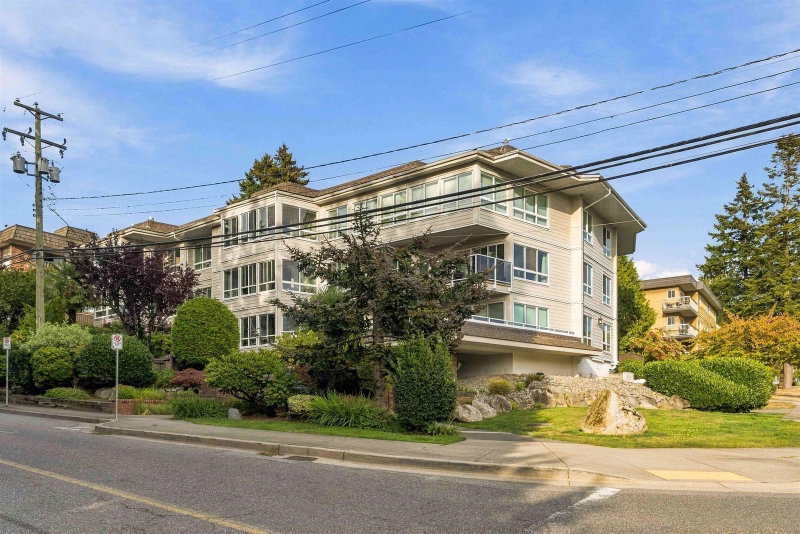 102 - 1322 Martin Street