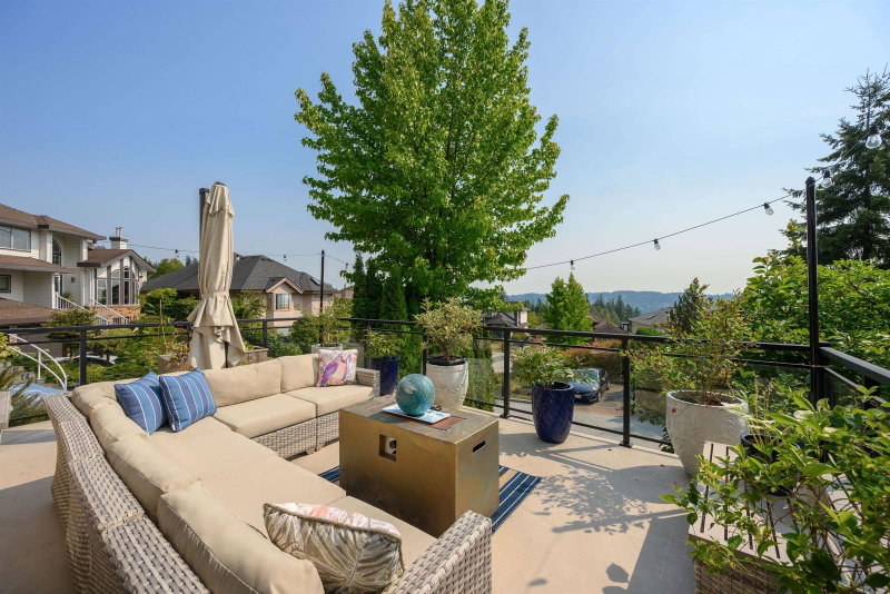 94 Timbercrest Drive