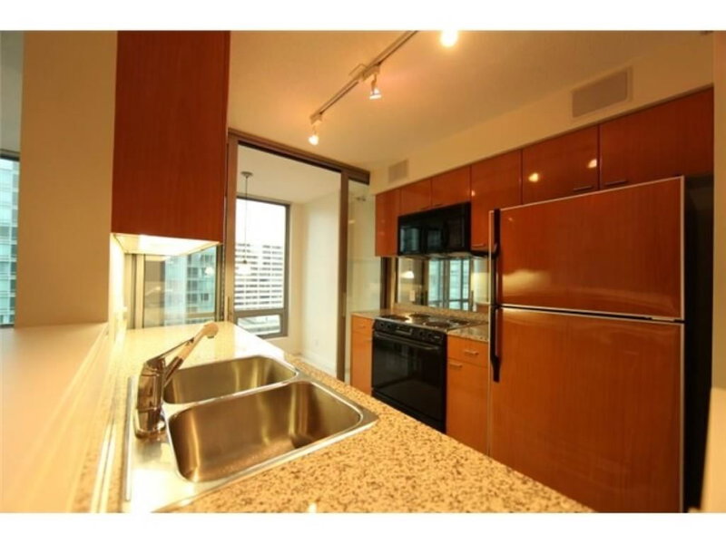 2105 - 1288 Georgia Street W
