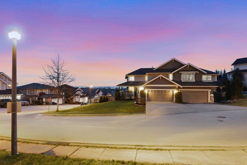 4 Hickory Drive