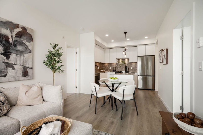 504 - 7936 206 Street