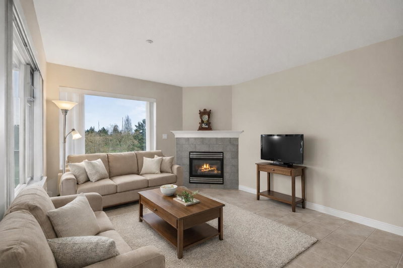 203 - 1330 Hunter Road
