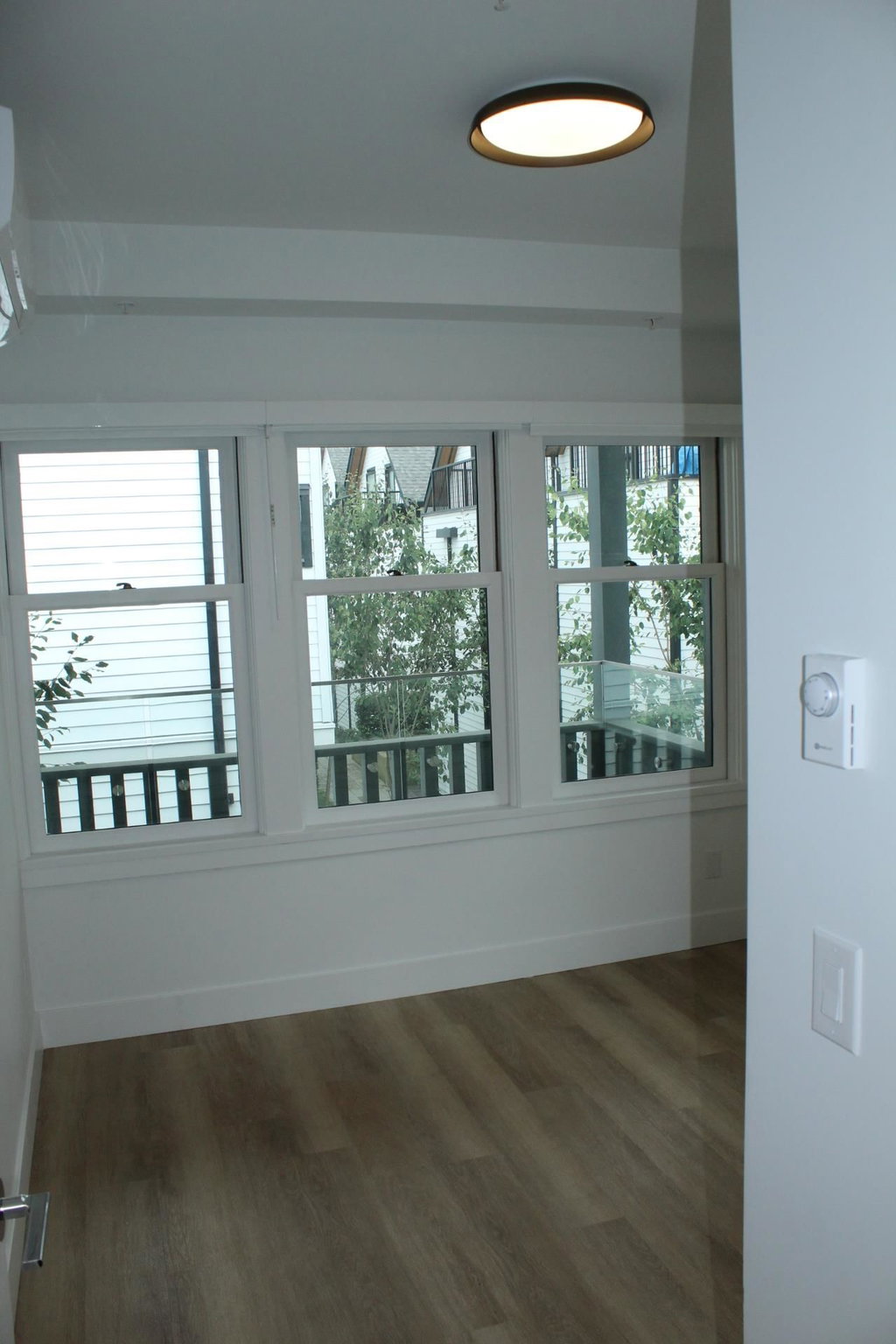 202 - 1306 Laval Square 5