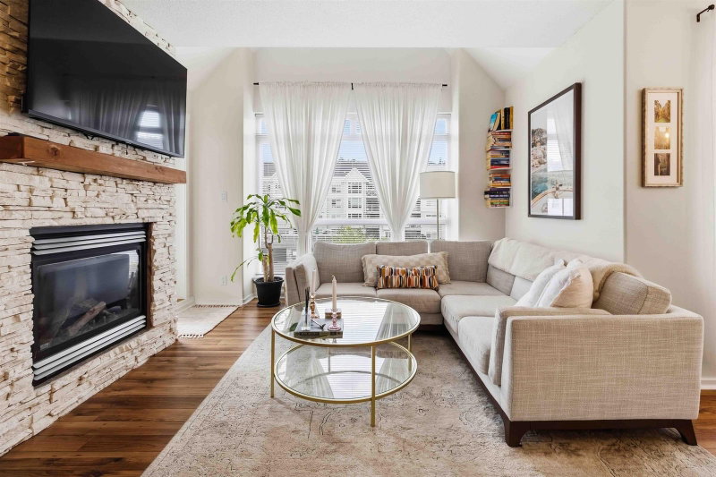 401 - 3142 St Johns Street