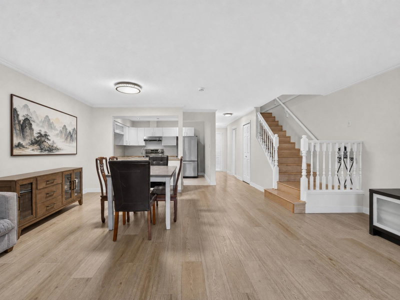 8 - 8031 General Currie Road