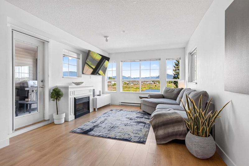 227 - 19673 Meadow Gardens Way