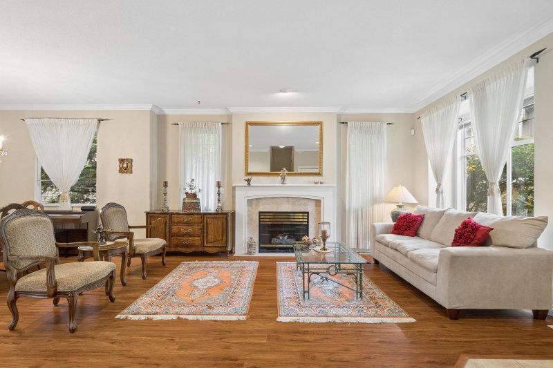 48 - 2979 Panorama Drive