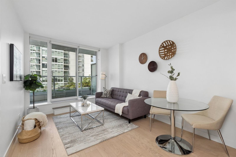 531 - 2220 Kingsway Street