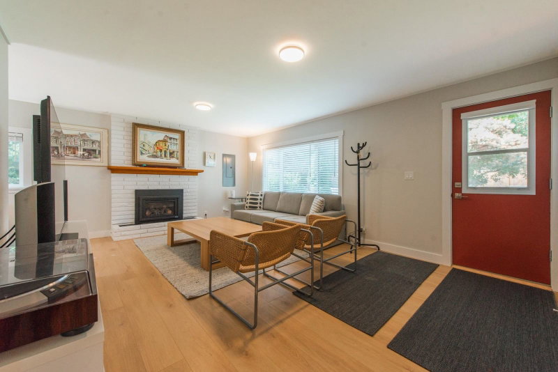320 Cochrane Road