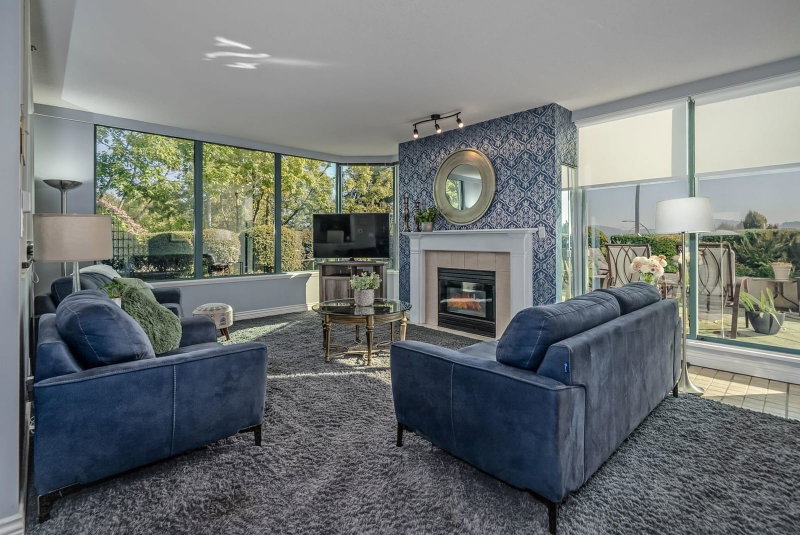 302 - 32330 South Fraser Way