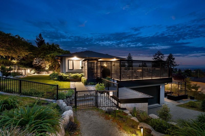 255 Sandringham Crescent