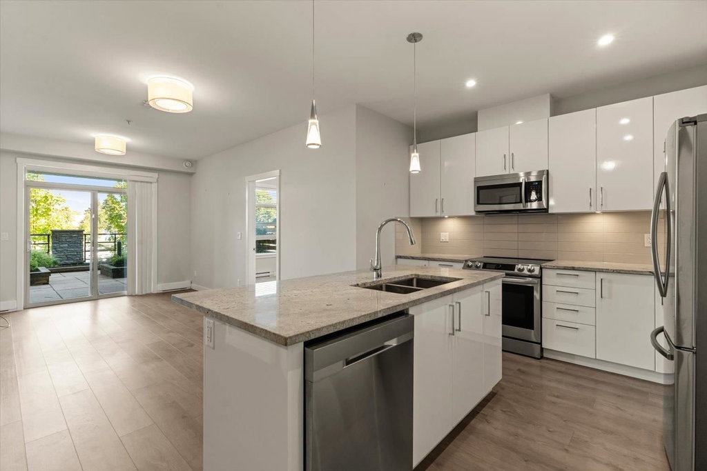 203 - 45562 Airport Road 4