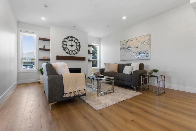 6042 Arlington Drive
