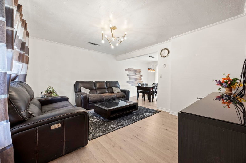300 Tenth Avenue