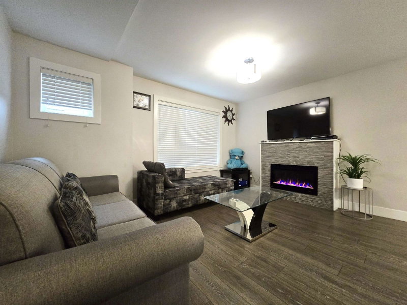 11 - 32138 George Ferguson Way