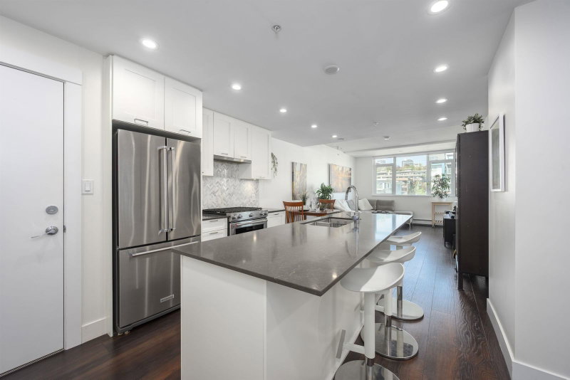 504 - 131 3rd Street E