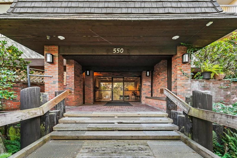 212 - 550 6th Avenue E