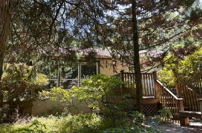 6225 Ryder Lake Road