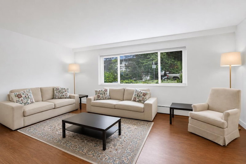 1 - 1420 Chesterfield Avenue