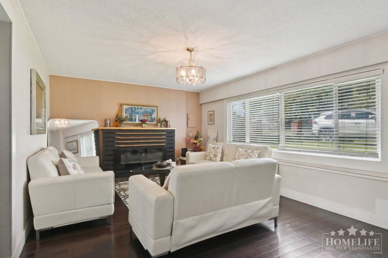 House - 11860 75a Avenue