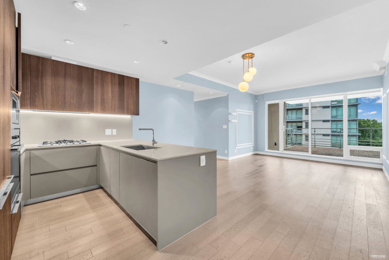 709 - 6622 Pearson Way