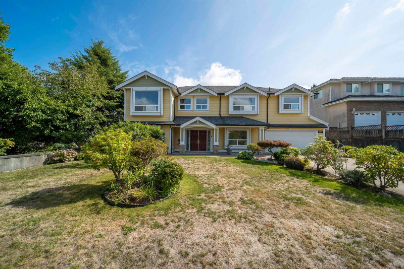 5891 Dickens Place