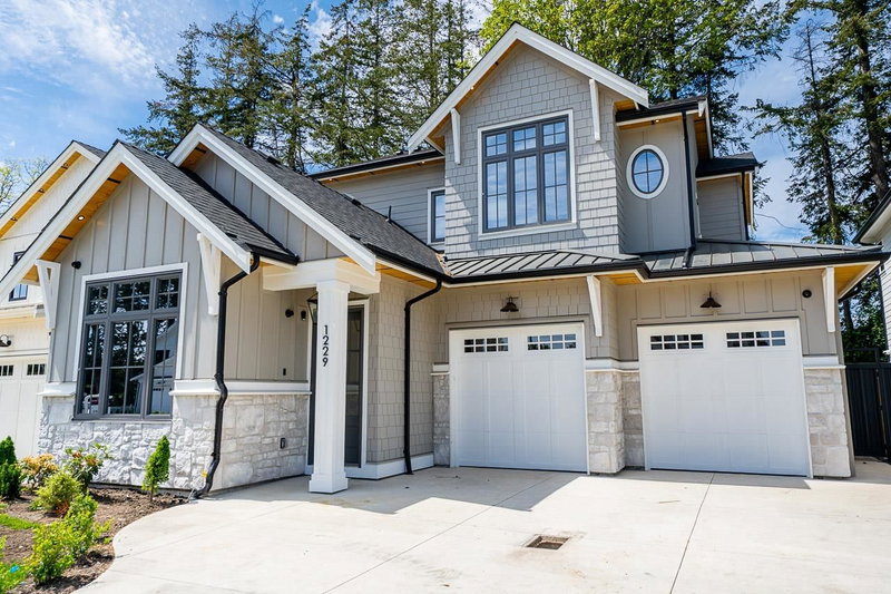 1229 Stellers Jay Place