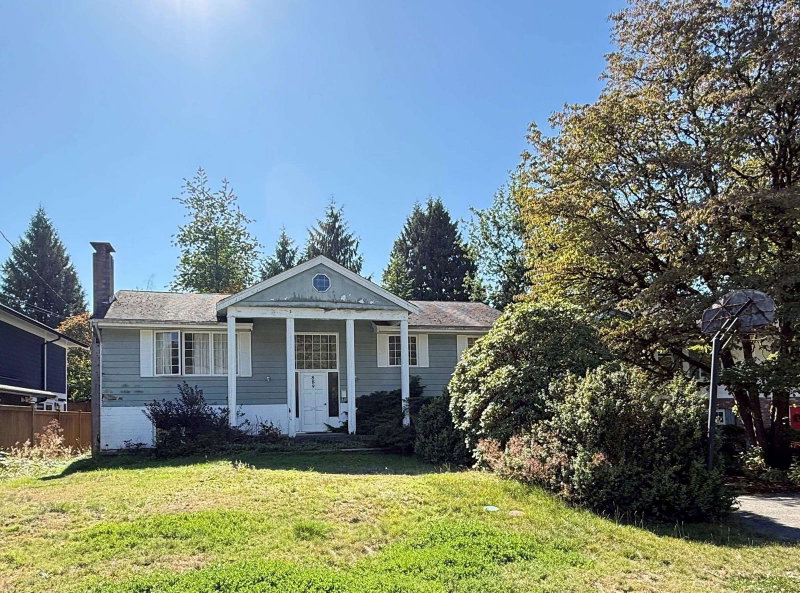 889 Ross Road