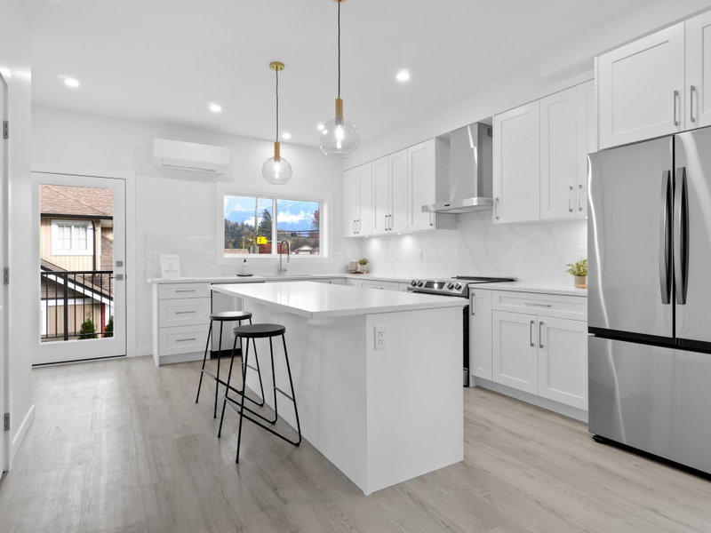 1 - 1655 Agassiz-Rosedale No 9 Highway