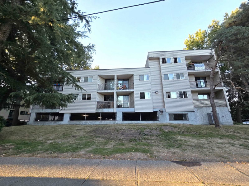 312 - 8391 Bennett Road