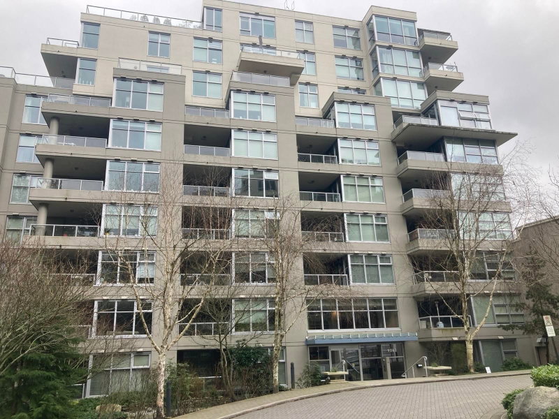 210 - 9262 University Crescent Crescent
