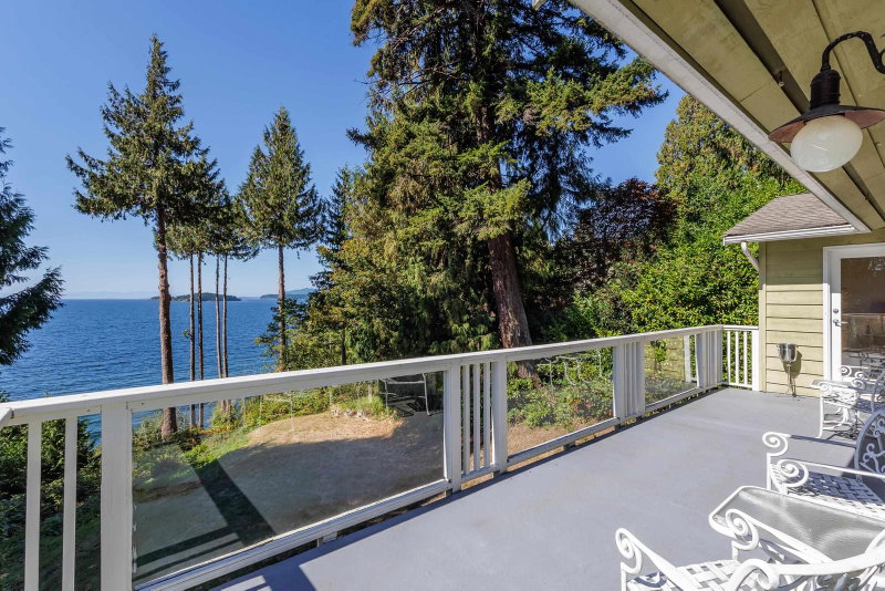 4947 Sunshine Coast Highway