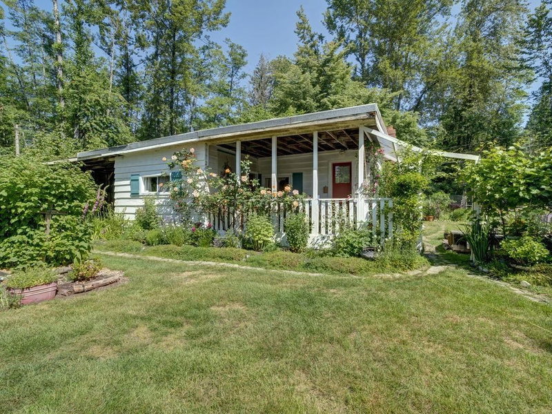 947 North Road