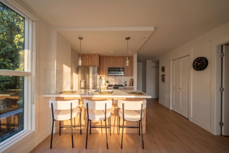 207 - 2368 Shaughnessy Street