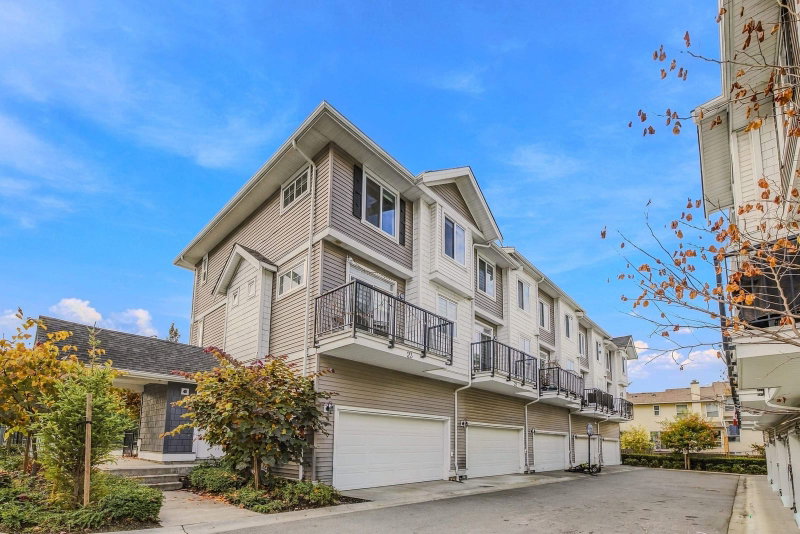 23 - 2033 Mckenzie Road