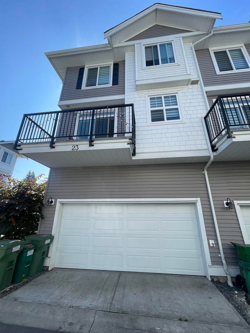 23 - 2033 Mckenzie Road