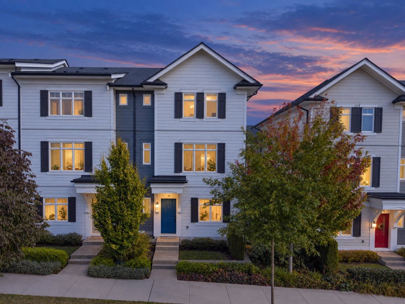 13 - 2070 Oak Meadows Drive