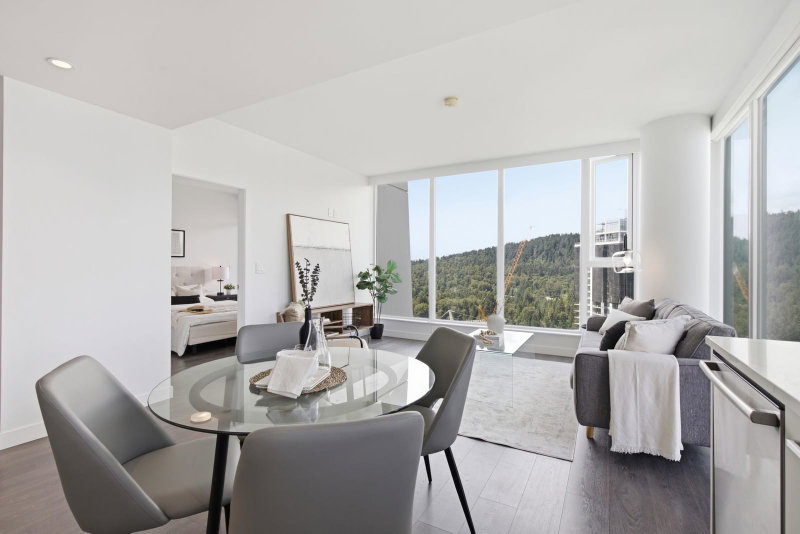 1604 - 567 Clarke Road