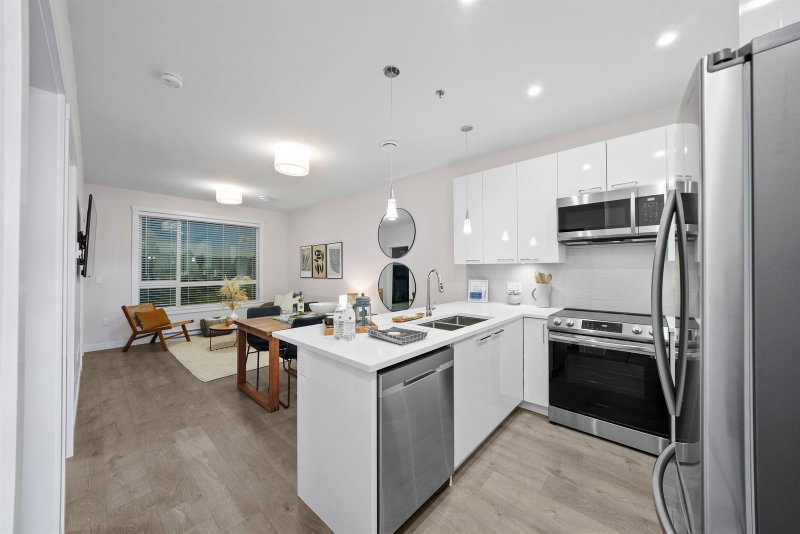 212 - 7375 Horne Street