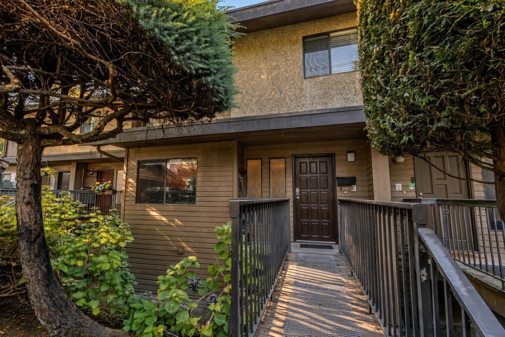 6890 Beechcliffe Drive