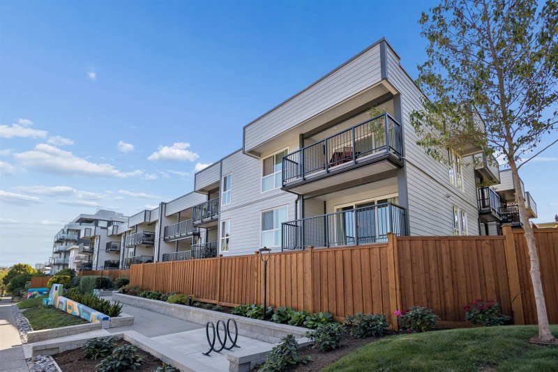 312 - 808 8th Avenue E