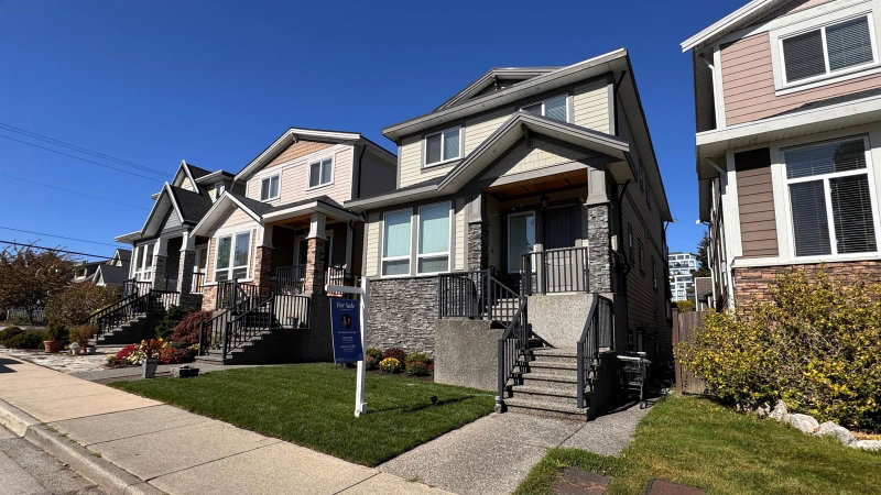 3 - 1426 Finlay Street