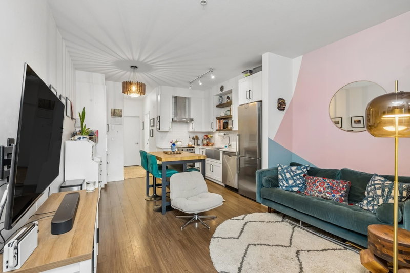 50 - 433 Seymour River Place