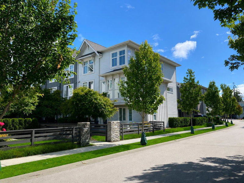 26 - 4656 Orca Way
