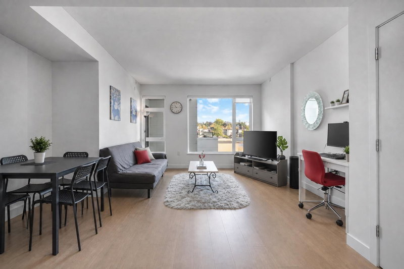504 - 8888 Osler Street