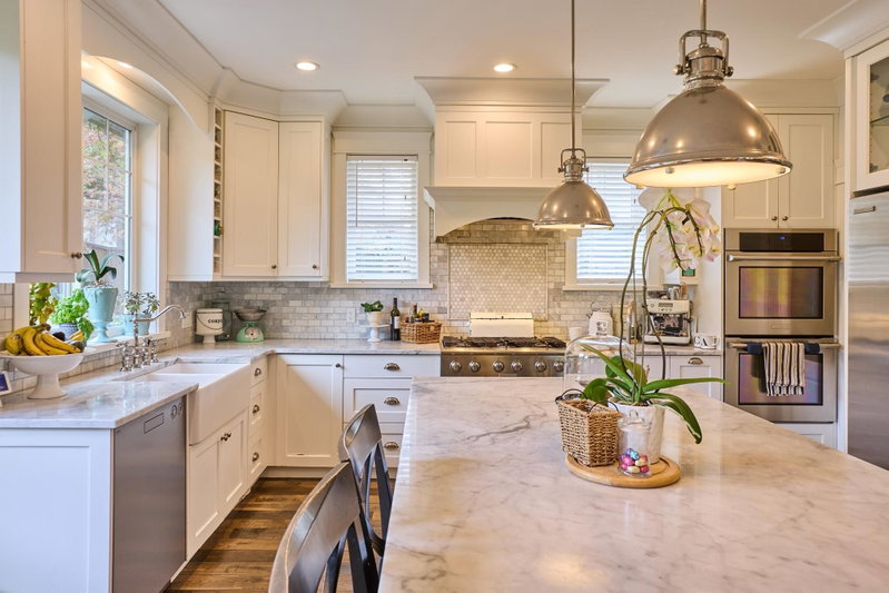 1001 Jay Crescent