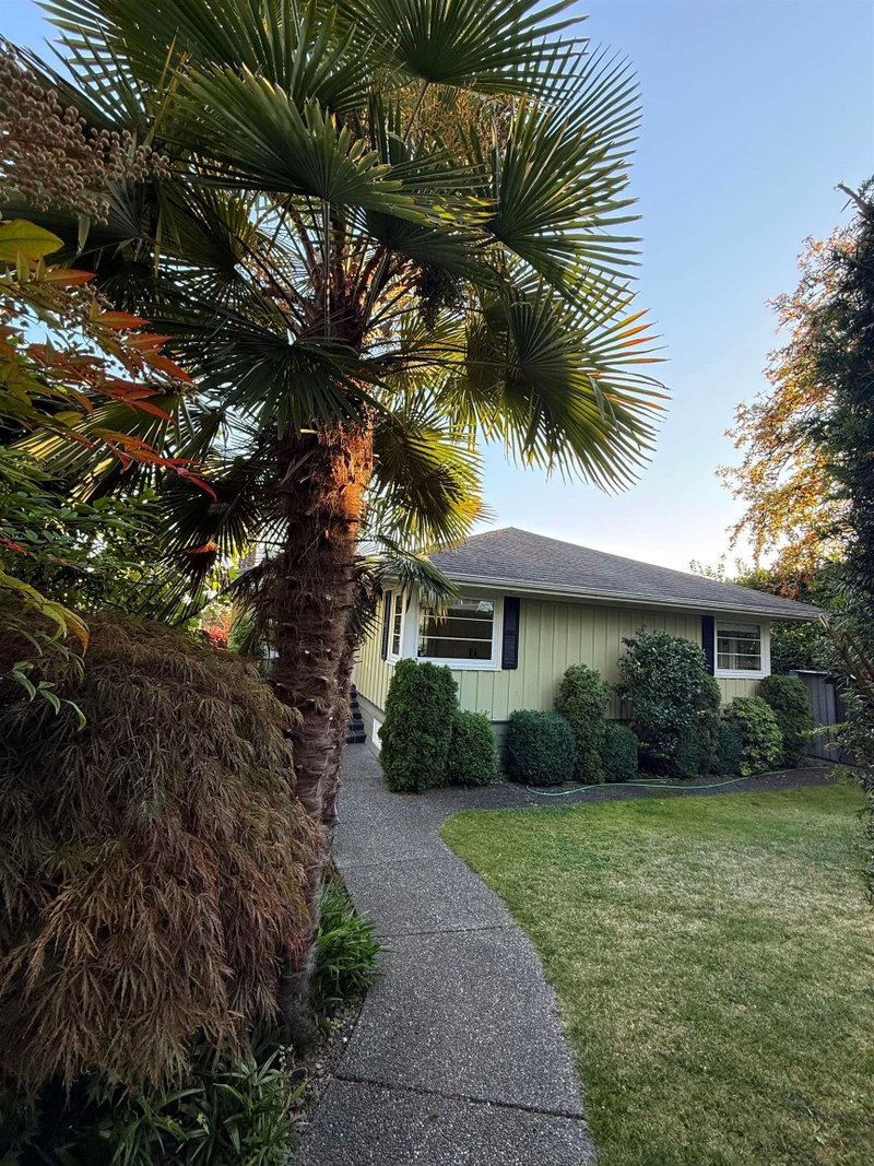 1086 Mathers Avenue
