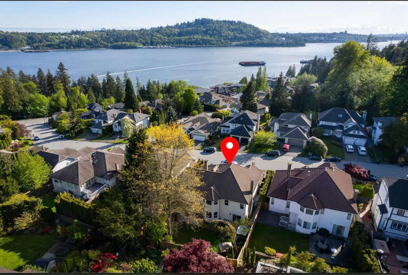 318 Roche Point Drive